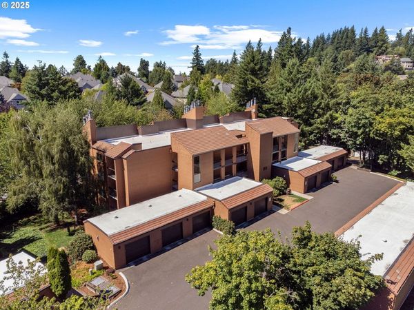 168 Oswego Summit, Lake Oswego, OR 97035