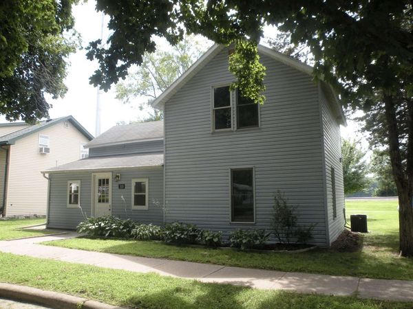 318 Amelia Street, Cassville, WI 53806