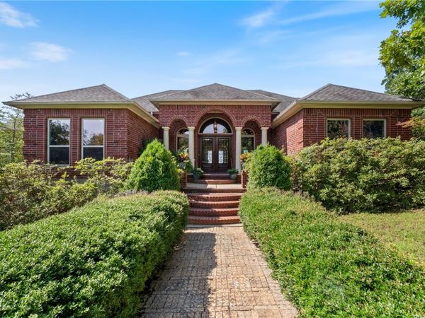 67 High Point Drive, Mayflower, AR 72106