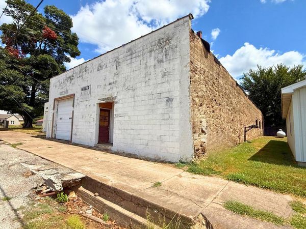 220 S Church Street, Everton, MO 65646