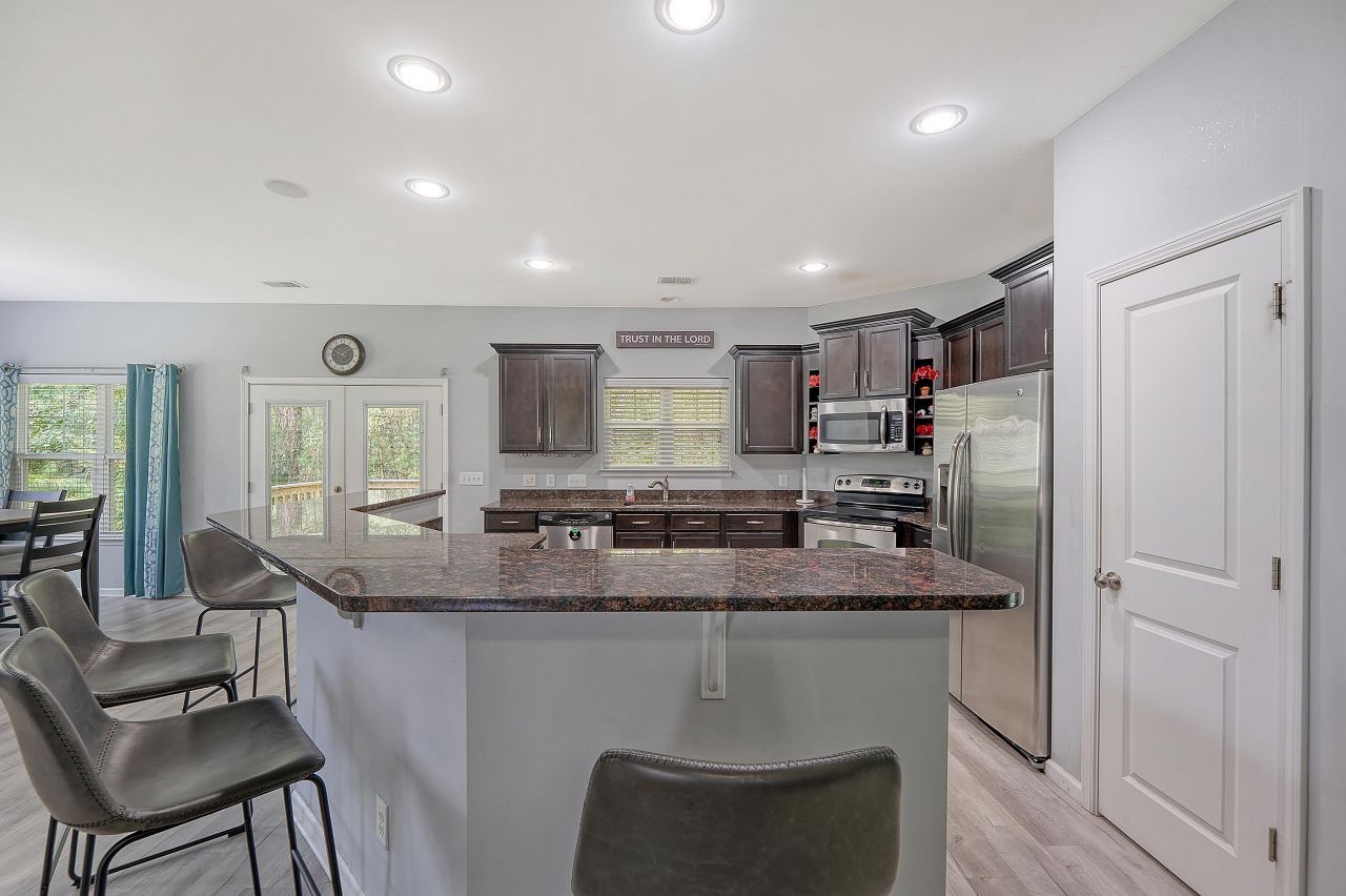 9450 Netted Charm Court Photo 13