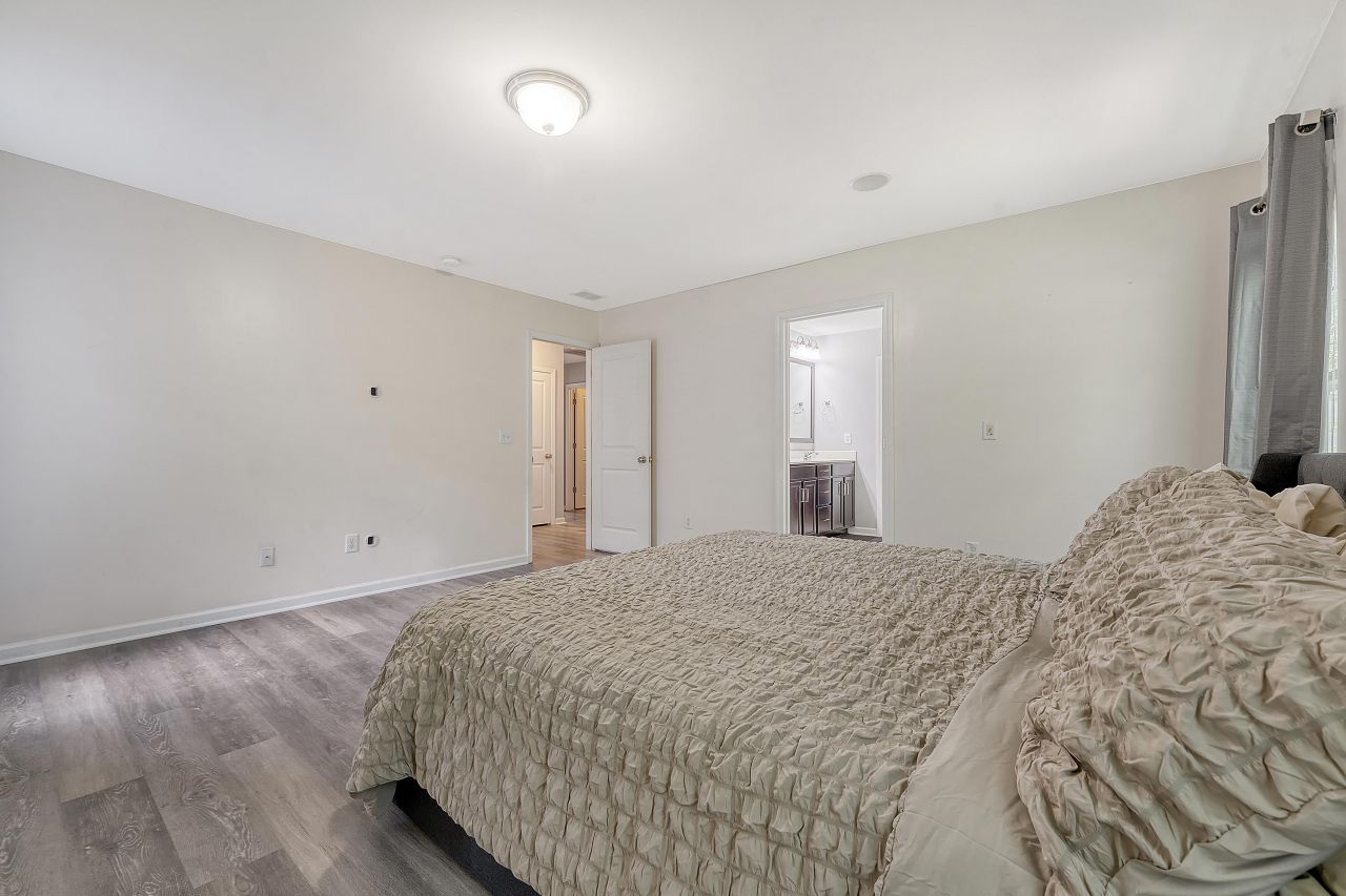 9450 Netted Charm Court Photo 23