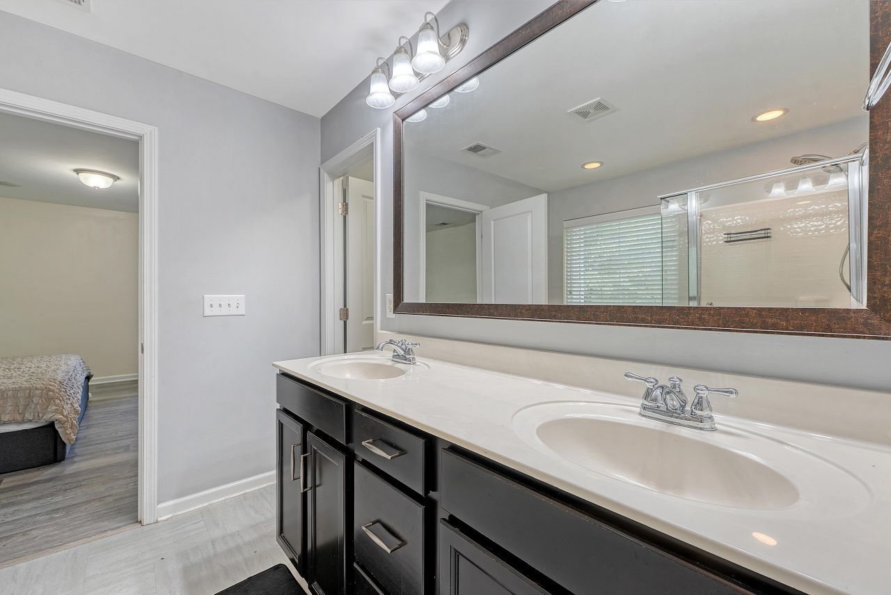 9450 Netted Charm Court Photo 26