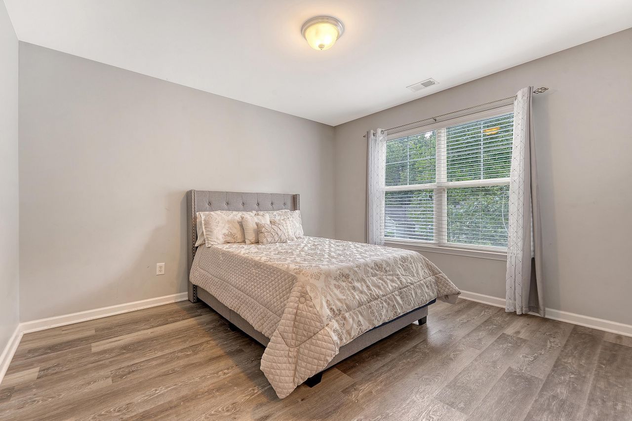 9450 Netted Charm Court Photo 29