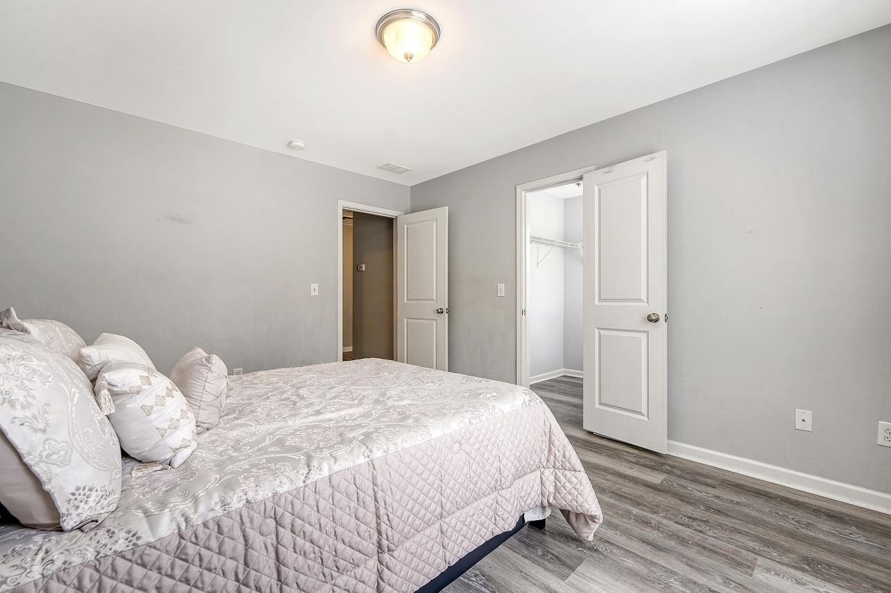 9450 Netted Charm Court Photo 34