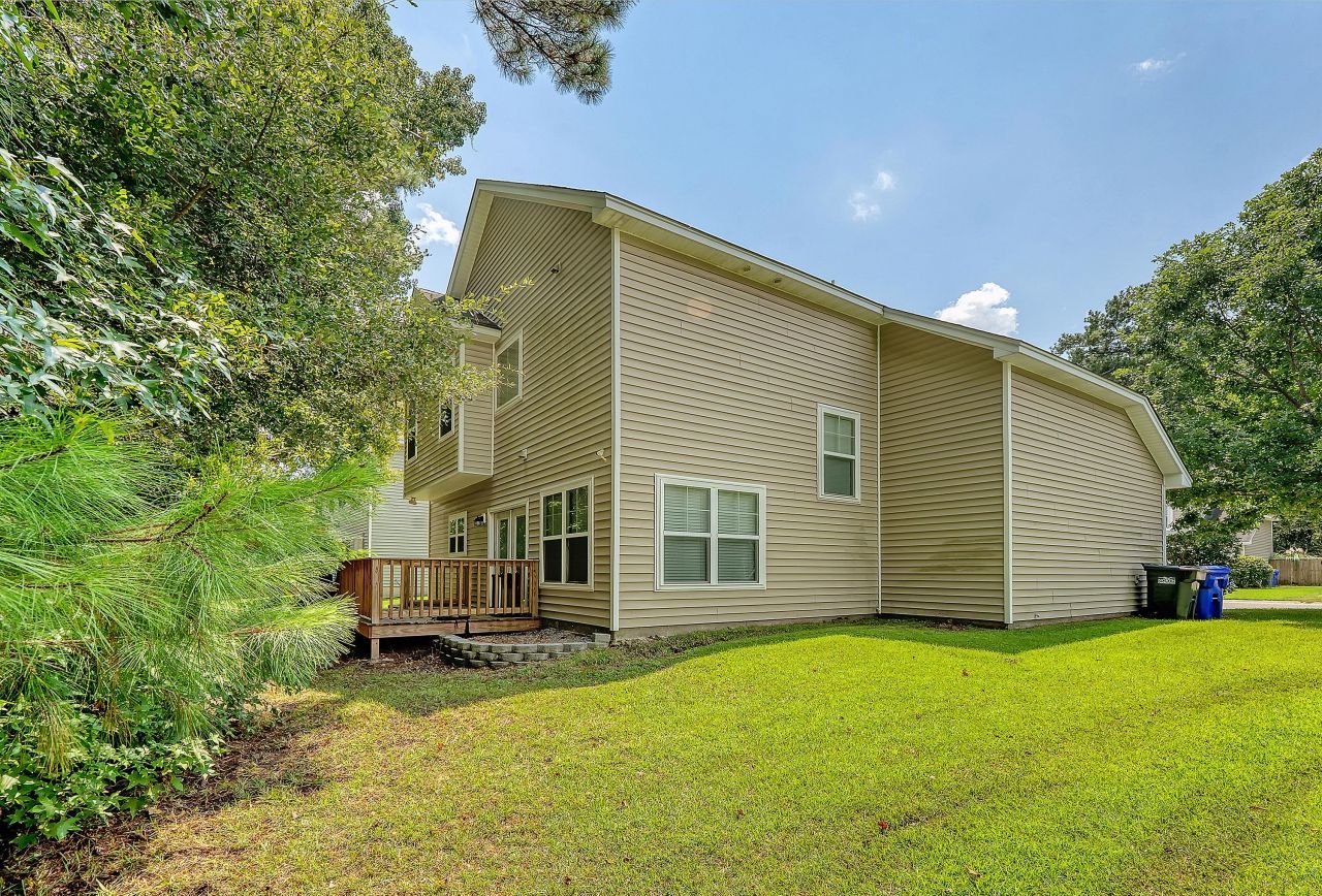 9450 Netted Charm Court Photo 37