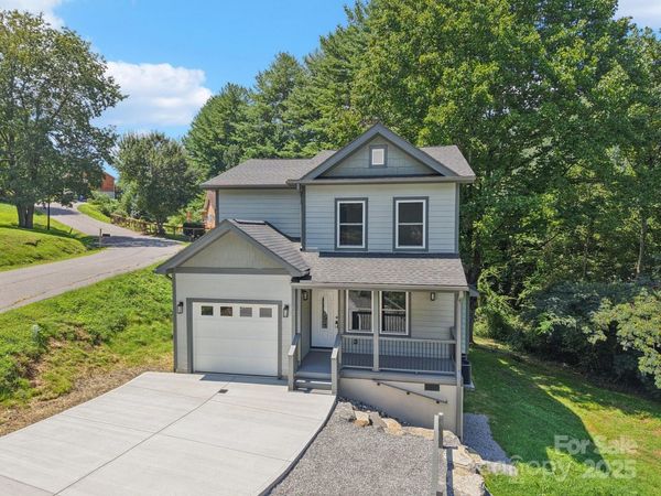 12 Whipoorwill Way, Waynesville, NC 28786