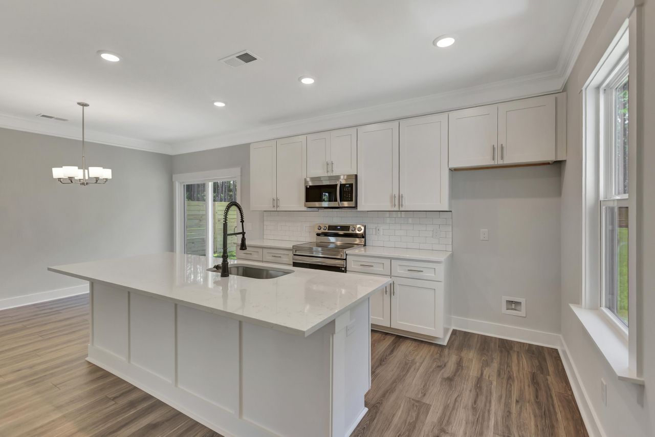 6339 N Highway 17 Photo 10