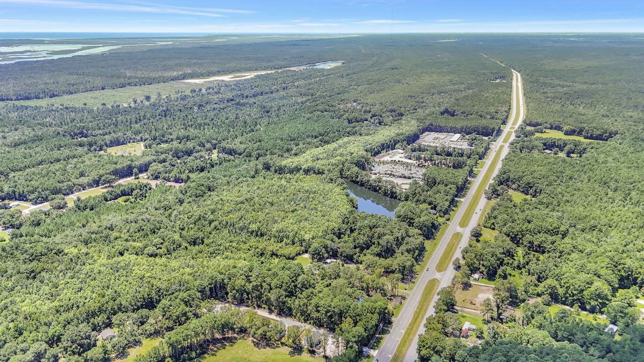 6339 N Highway 17 Photo 7