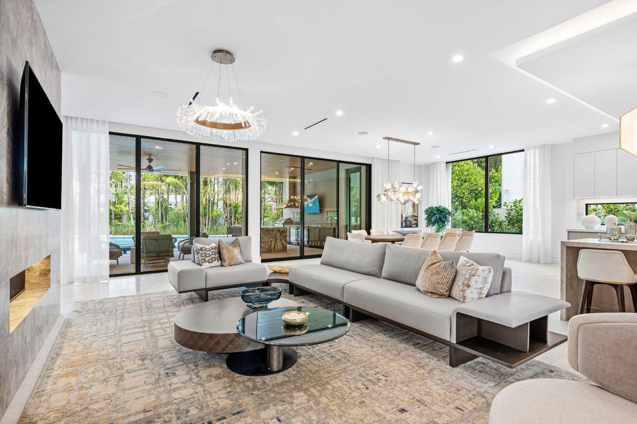 217 Thatch Palm Drive, Boca Raton, FL 33432 Photo