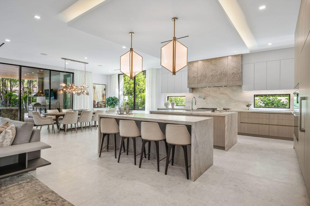 217 Thatch Palm Drive, Boca Raton, FL 33432 Photo