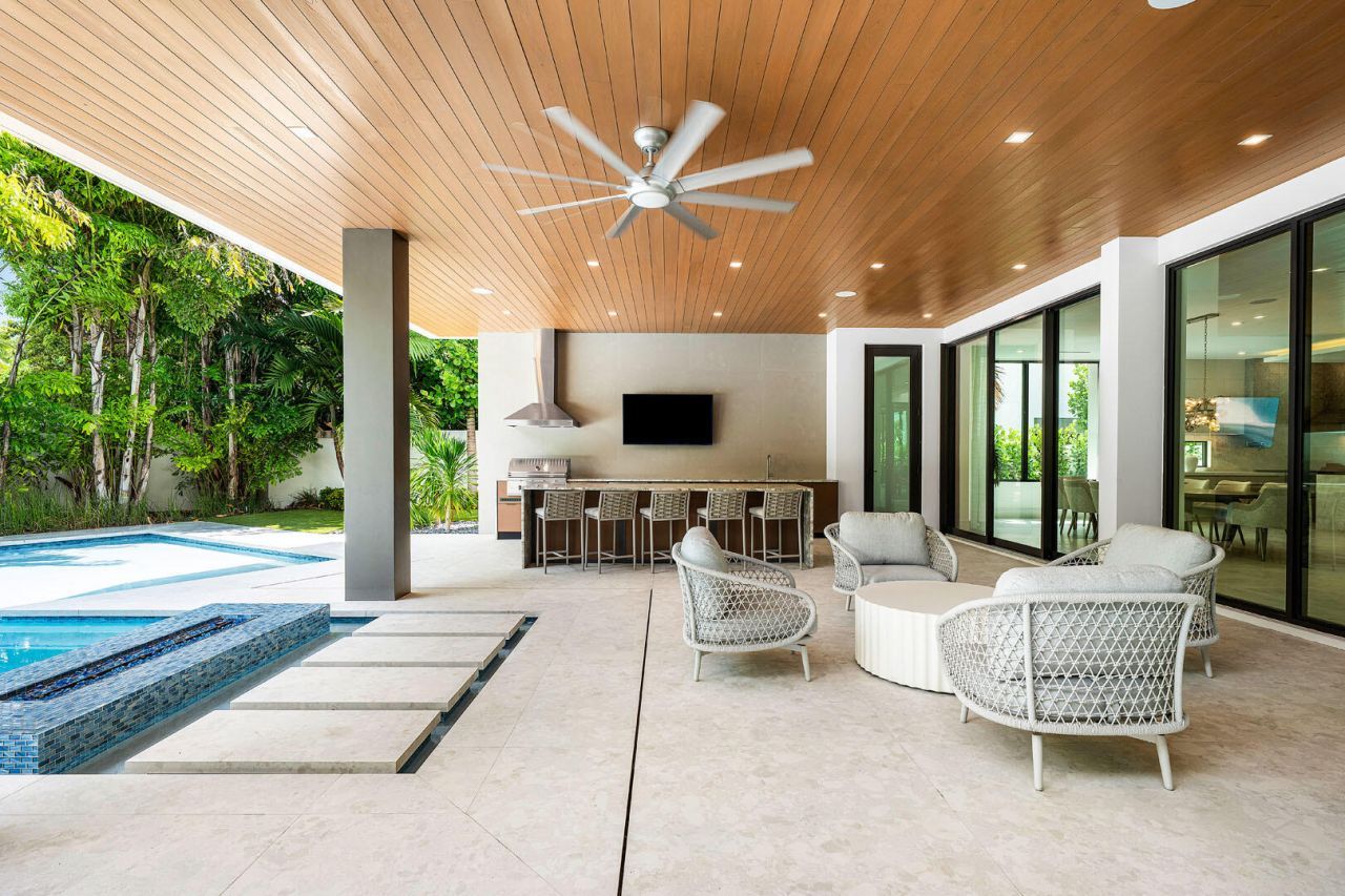 217 Thatch Palm Drive, Boca Raton, FL 33432 Photo