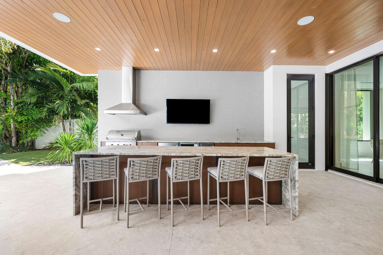 217 Thatch Palm Drive, Boca Raton, FL 33432 Photo