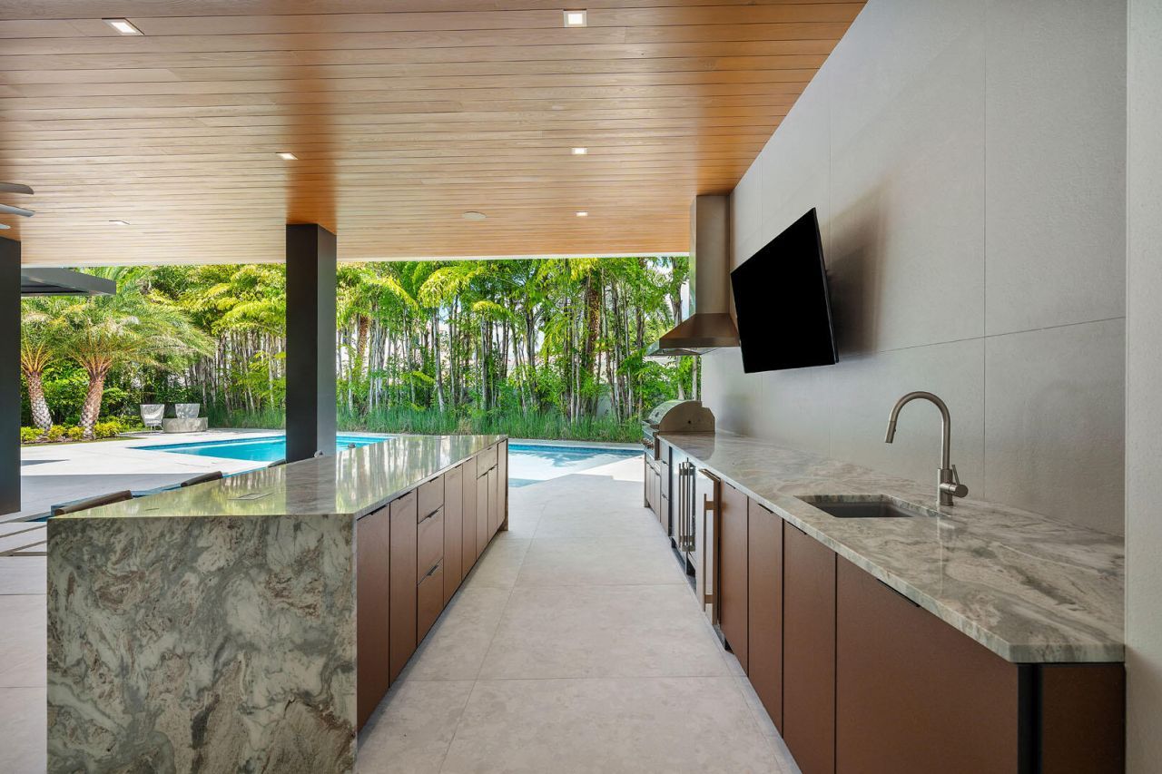 217 Thatch Palm Drive, Boca Raton, FL 33432 Photo