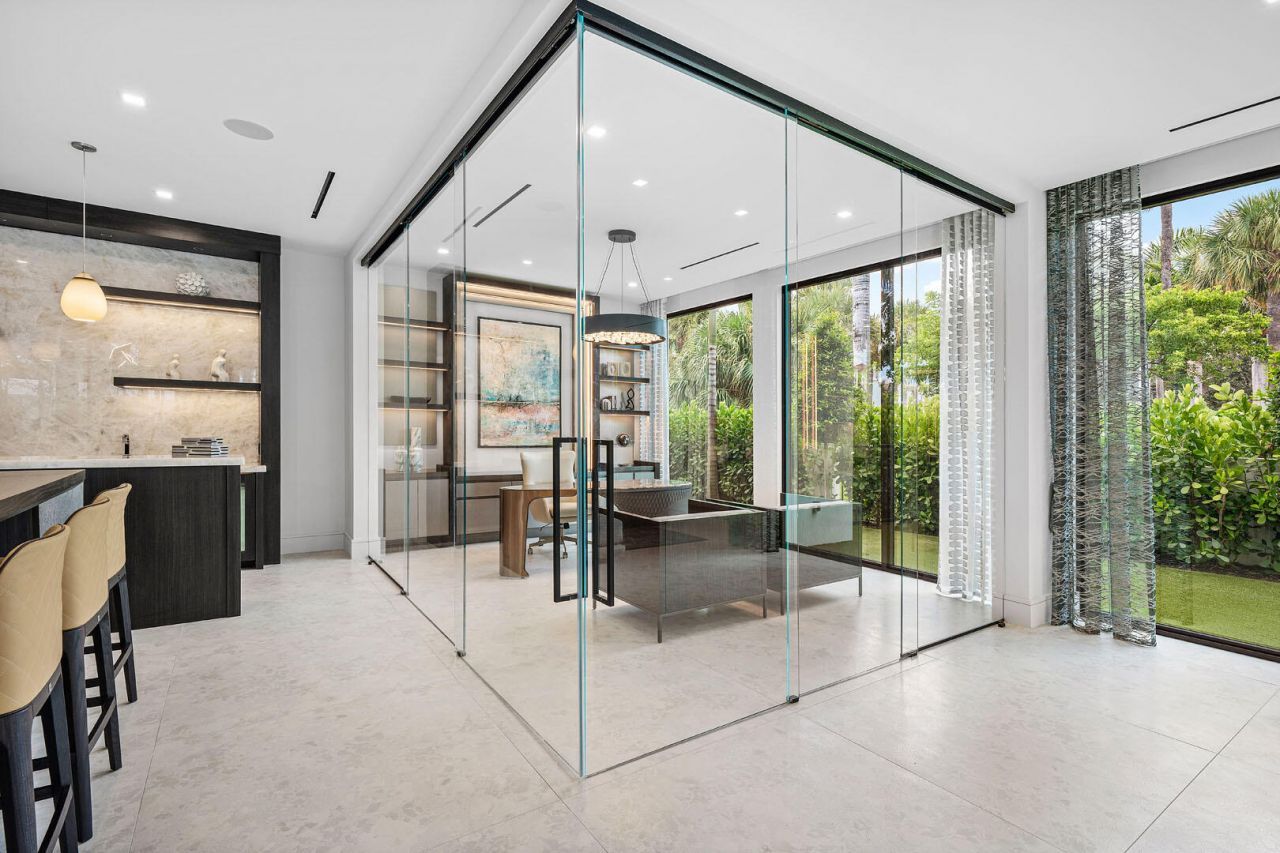 217 Thatch Palm Drive, Boca Raton, FL 33432 Photo