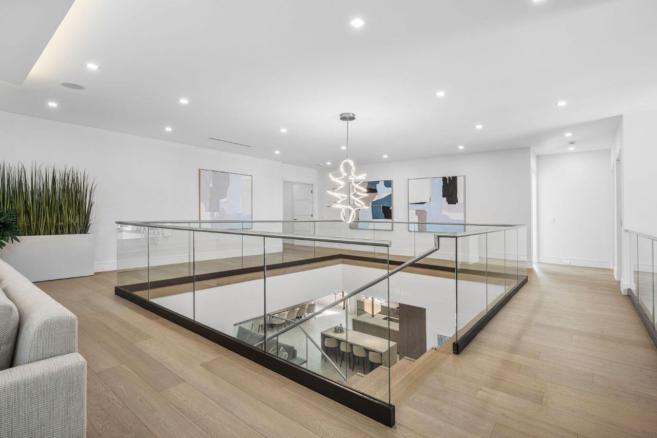 217 Thatch Palm Drive, Boca Raton, FL 33432 Photo