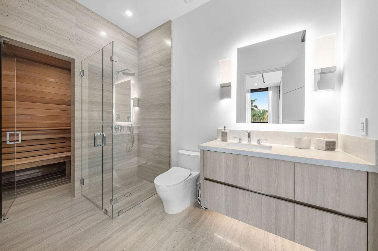 217 Thatch Palm Drive, Boca Raton, FL 33432 Photo