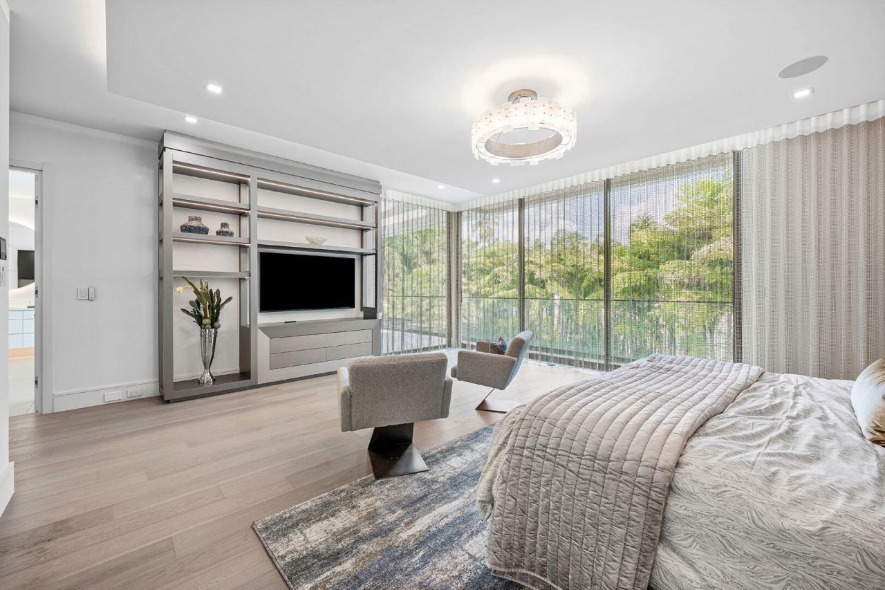 217 Thatch Palm Drive, Boca Raton, FL 33432 Photo