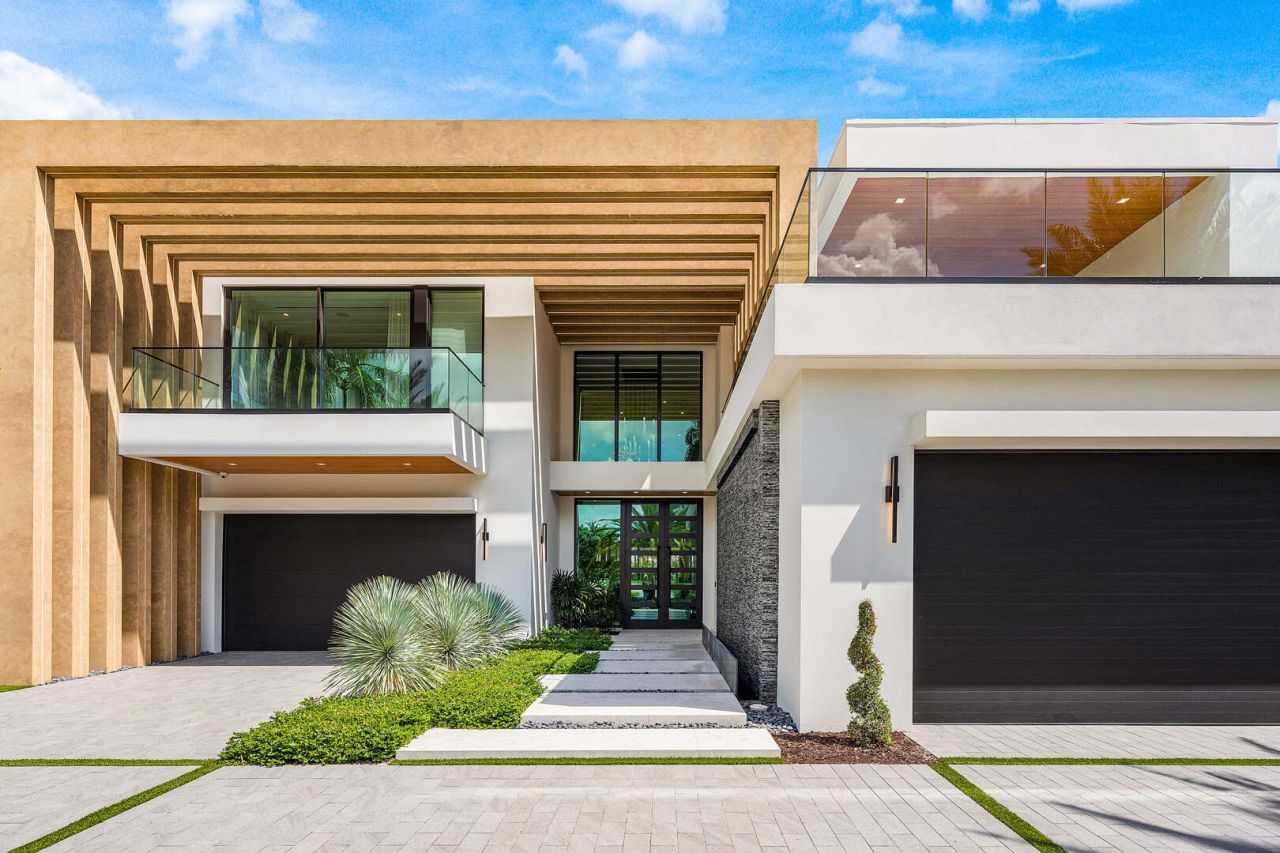 217 Thatch Palm Drive, Boca Raton, FL 33432 Photo