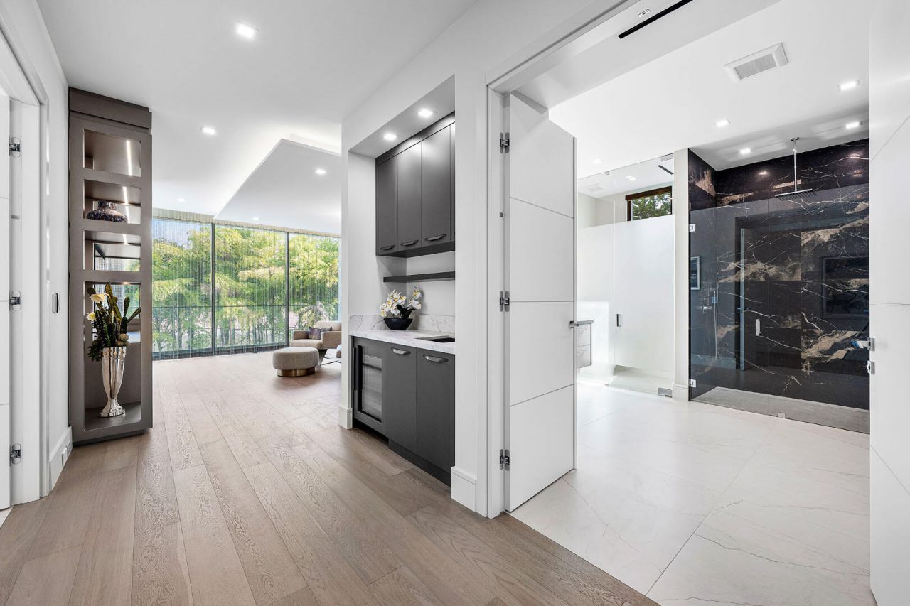 217 Thatch Palm Drive, Boca Raton, FL 33432 Photo