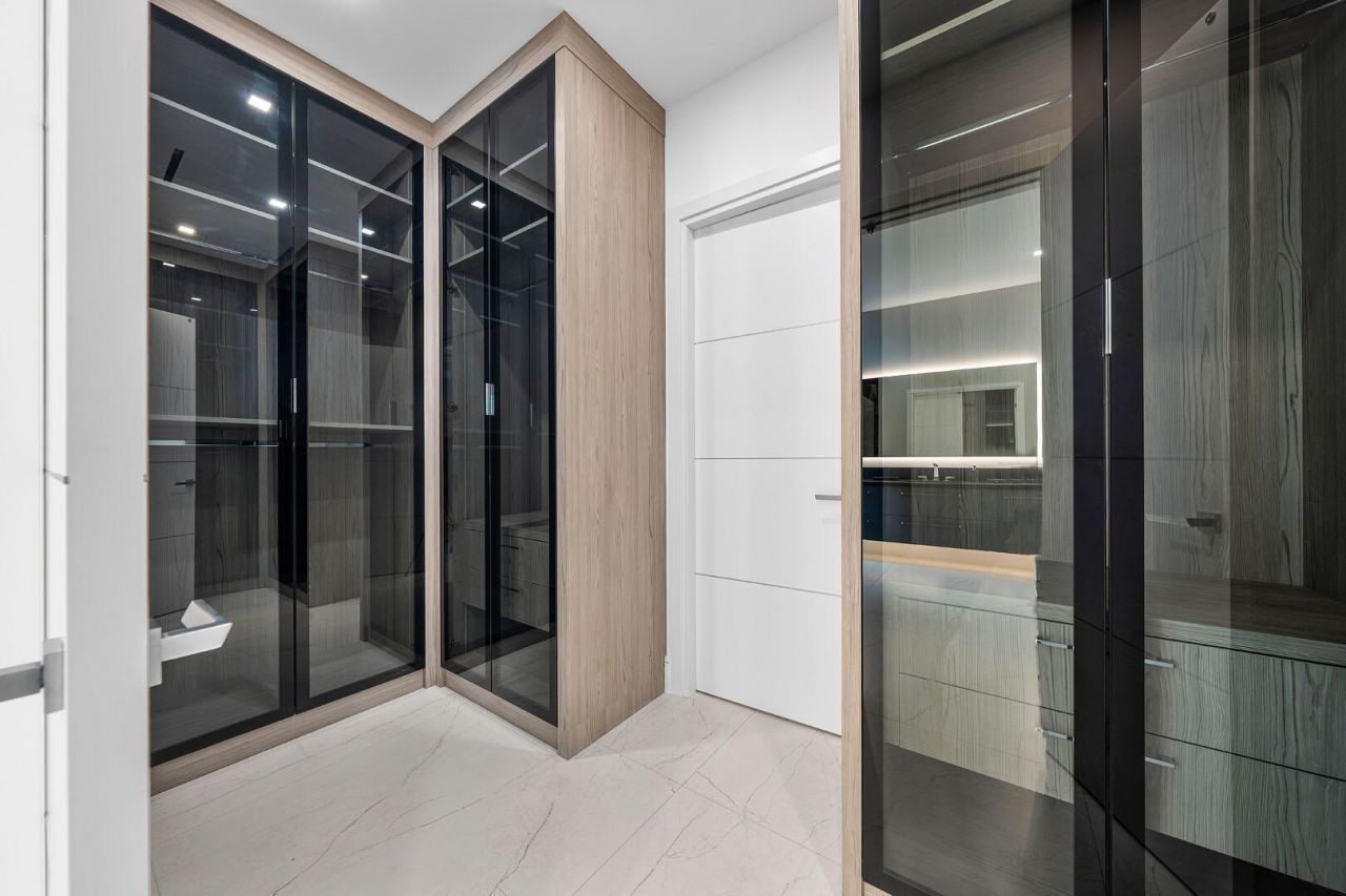 217 Thatch Palm Drive, Boca Raton, FL 33432 Photo