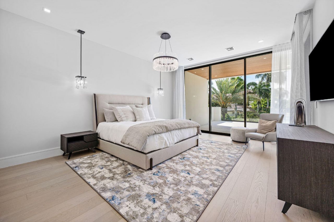 217 Thatch Palm Drive, Boca Raton, FL 33432 Photo