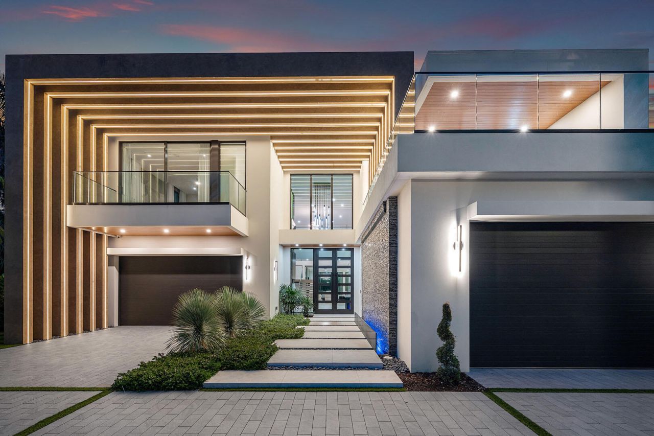 217 Thatch Palm Drive, Boca Raton, FL 33432 Photo