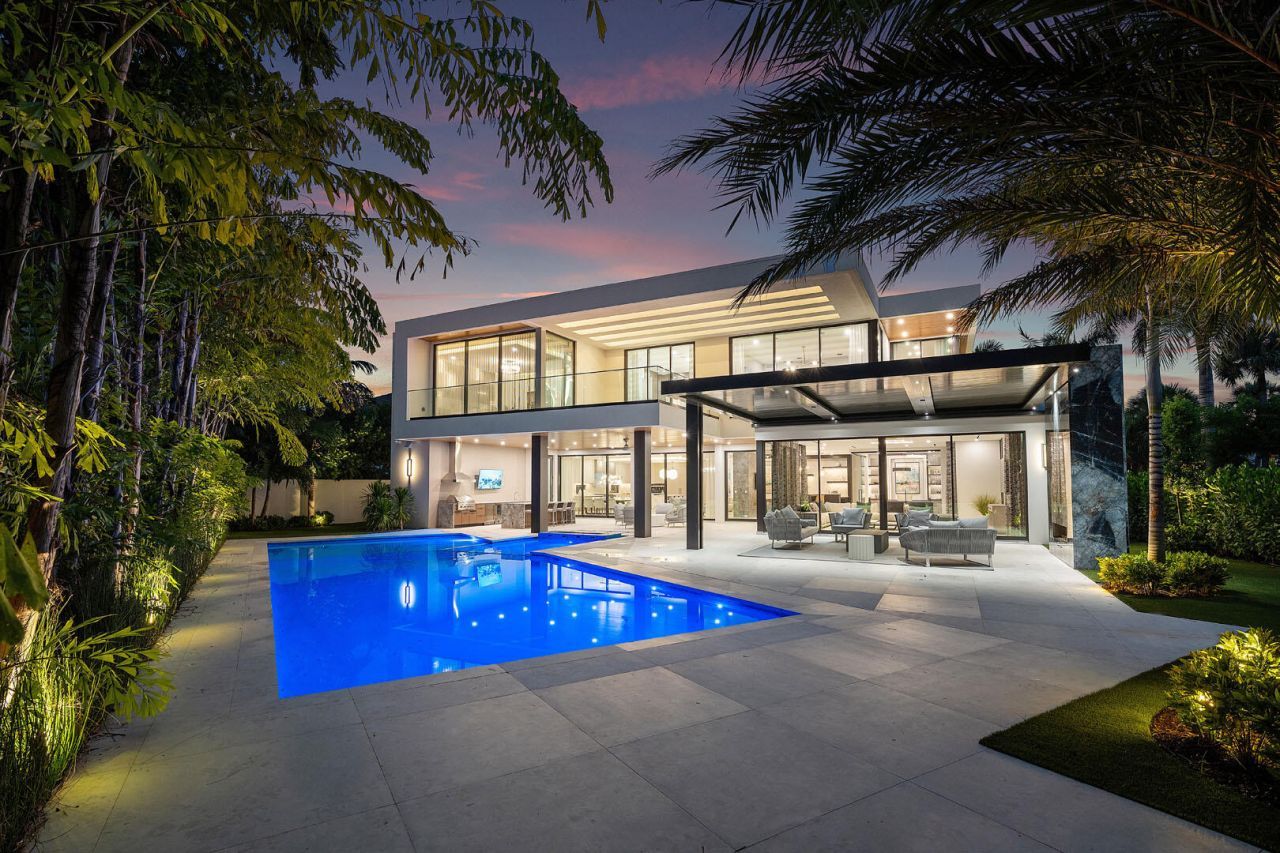 217 Thatch Palm Drive, Boca Raton, FL 33432 Photo