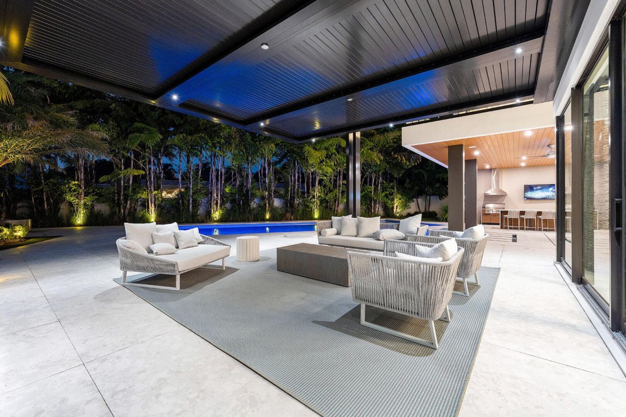 217 Thatch Palm Drive, Boca Raton, FL 33432 Photo