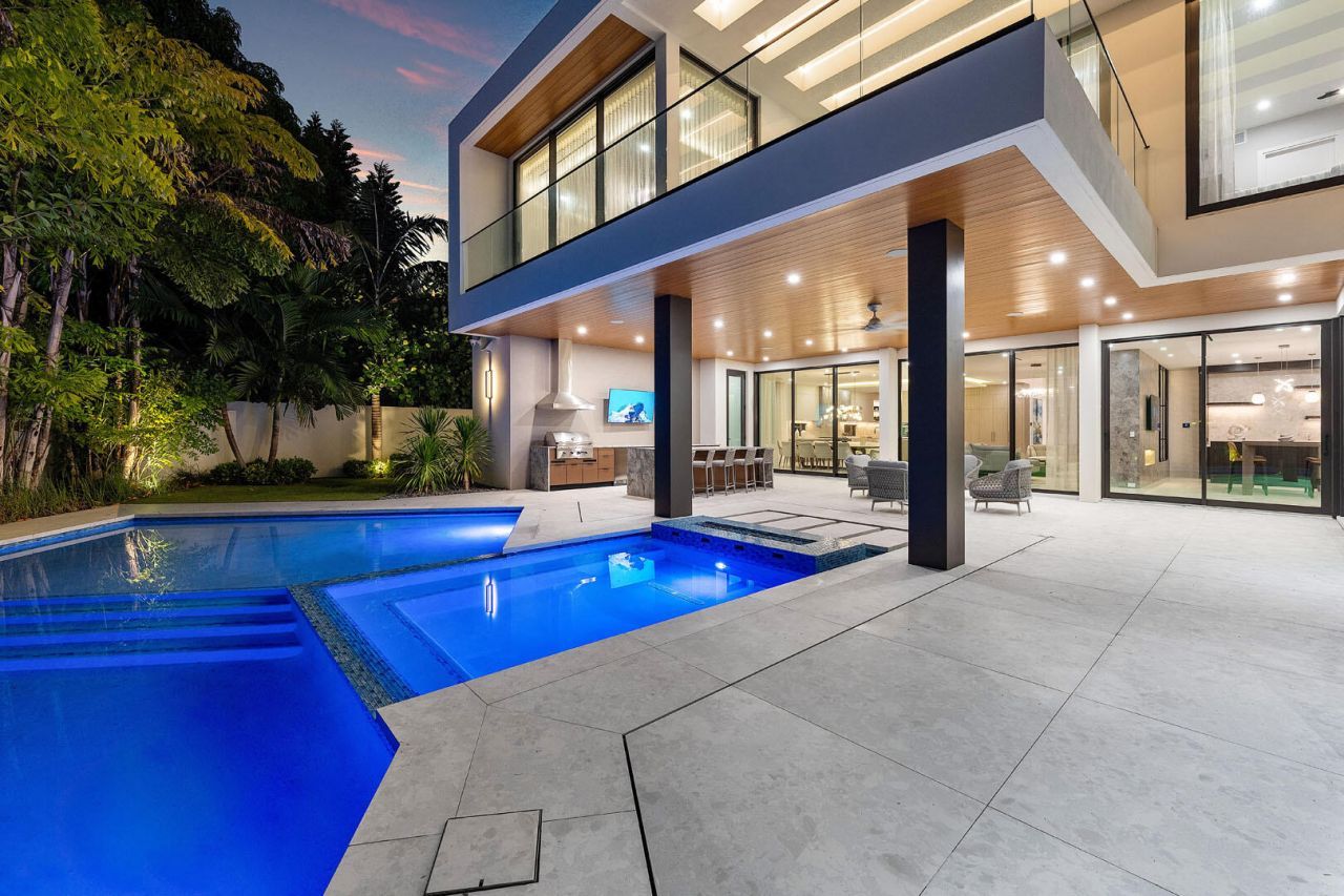 217 Thatch Palm Drive, Boca Raton, FL 33432 Photo