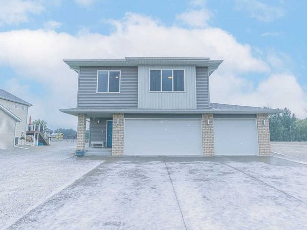 1001 9th Street SE, Barnesville, MN 56514