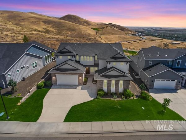 6071 E Hootowl Dr, Boise, ID 83716