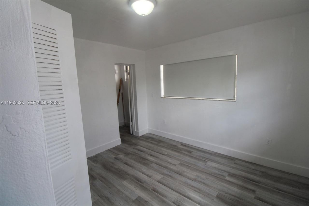 965 W 23rd St, Hialeah, FL 33010 Photo