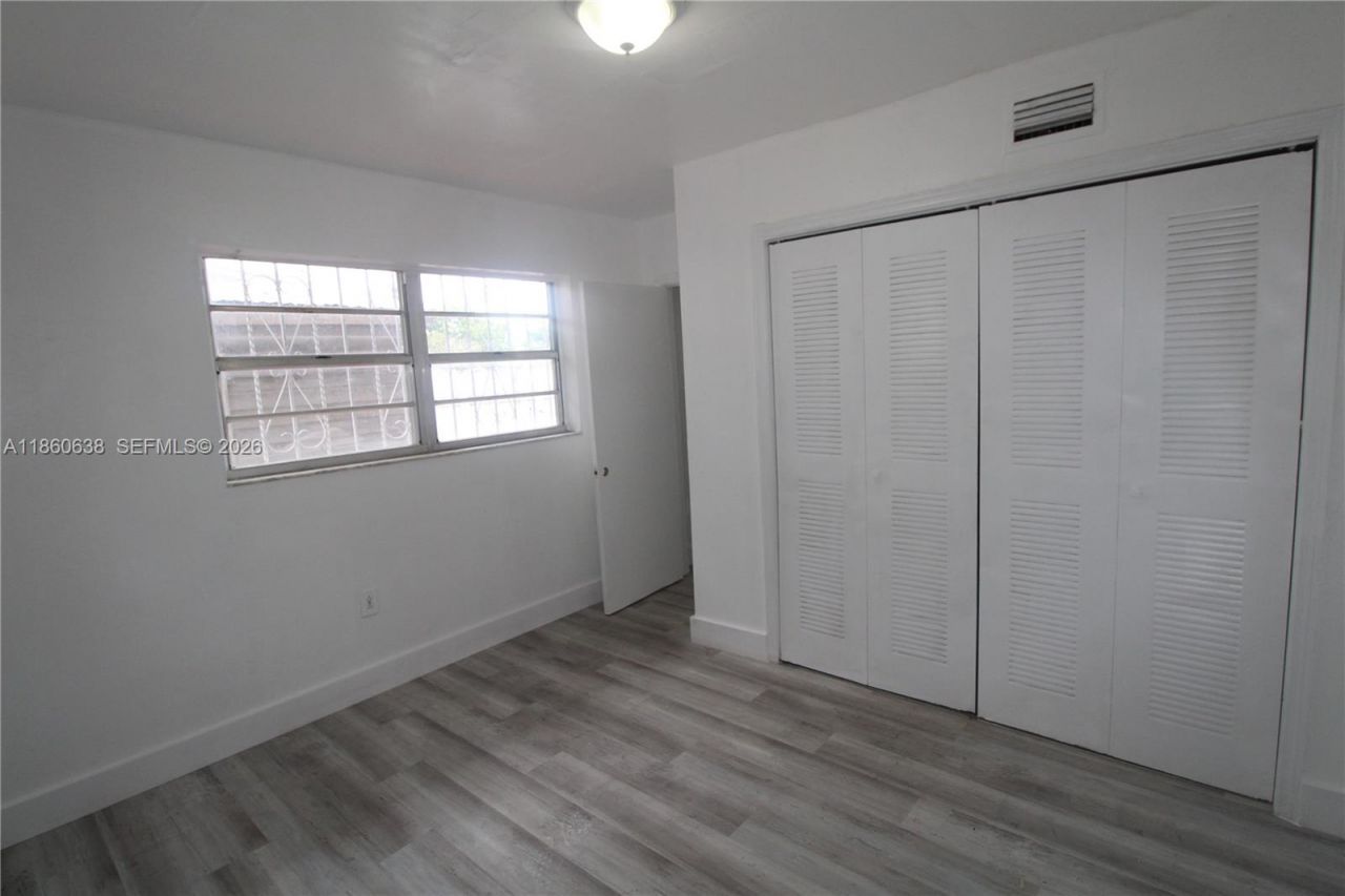 965 W 23rd St, Hialeah, FL 33010 Photo