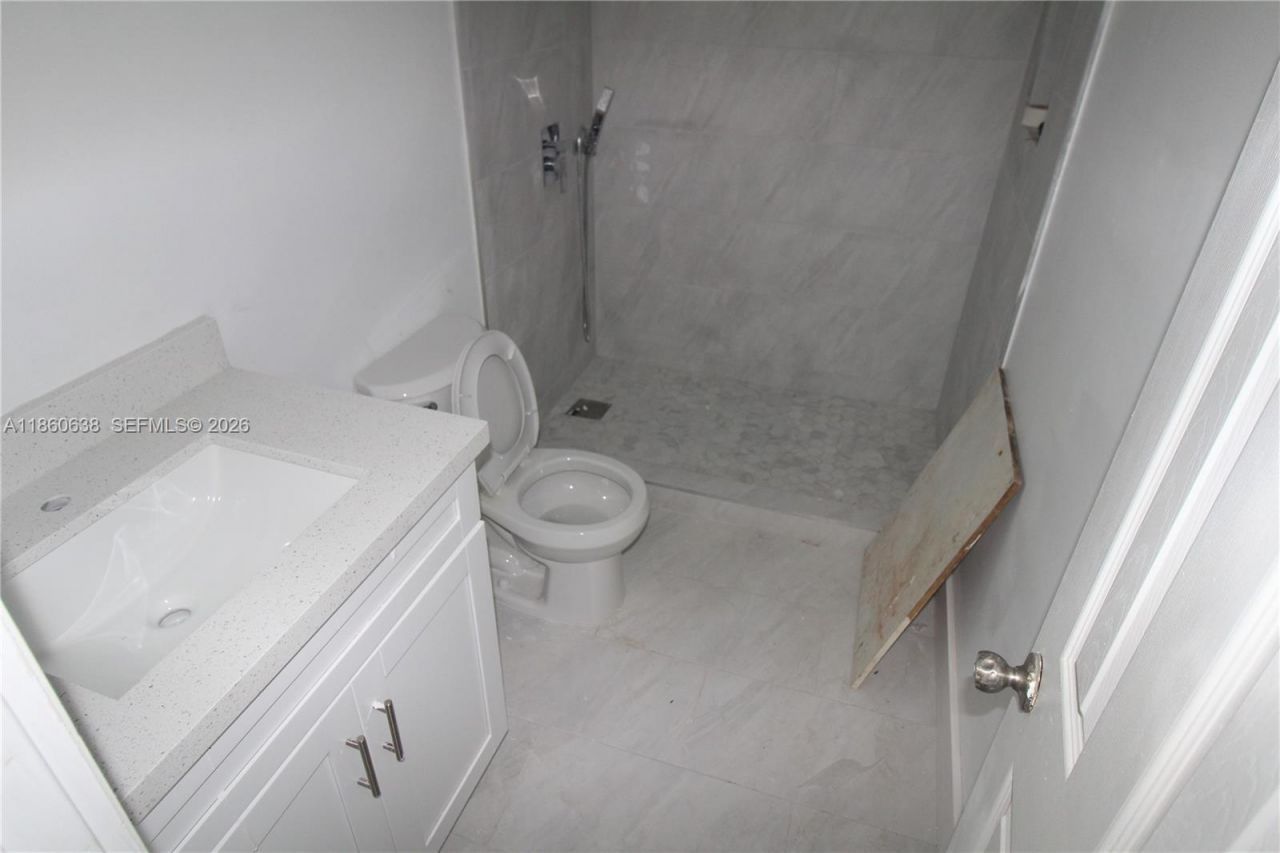 965 W 23rd St, Hialeah, FL 33010 Photo