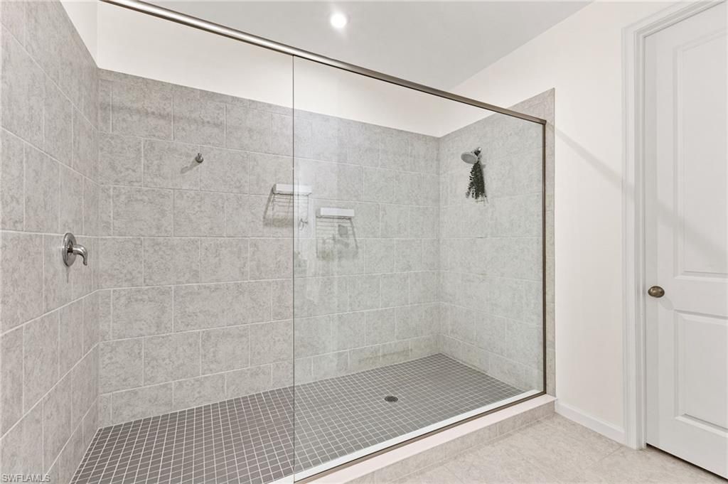 4607 Arboretum Cir, Unit 202, Naples, FL 34112 Photo