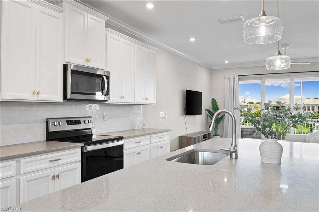 4607 Arboretum Cir, Unit 202, Naples, FL 34112 Photo