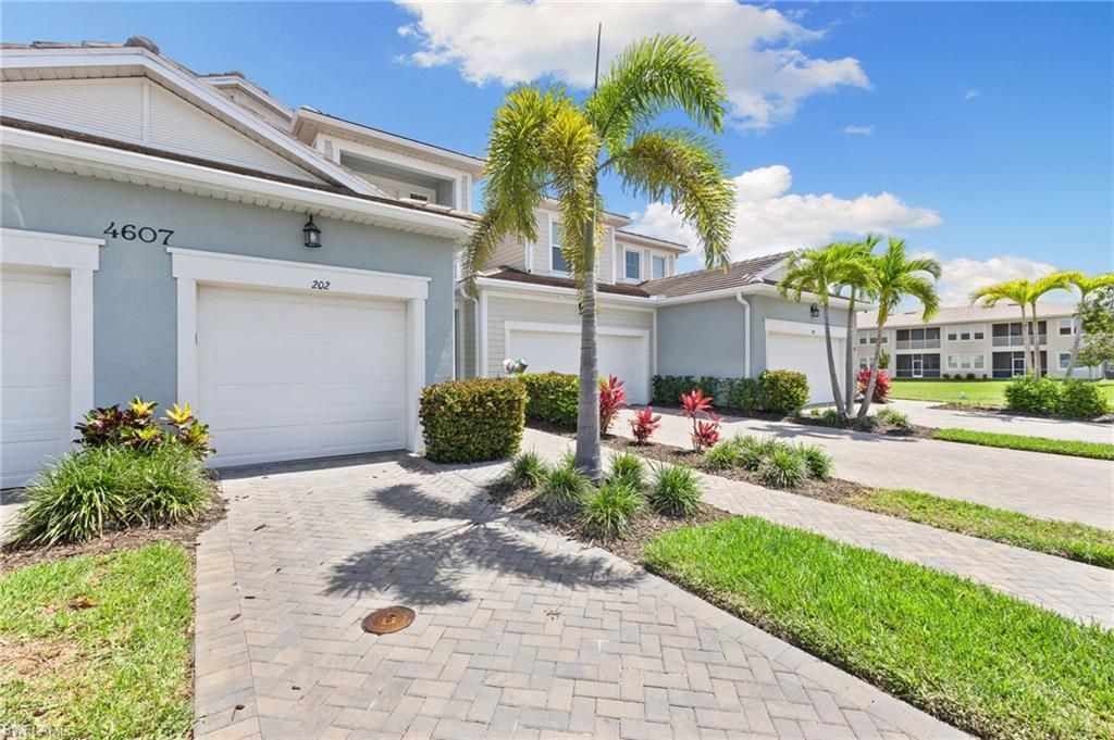 4607 Arboretum Cir, Unit 202, Naples, FL 34112 Photo