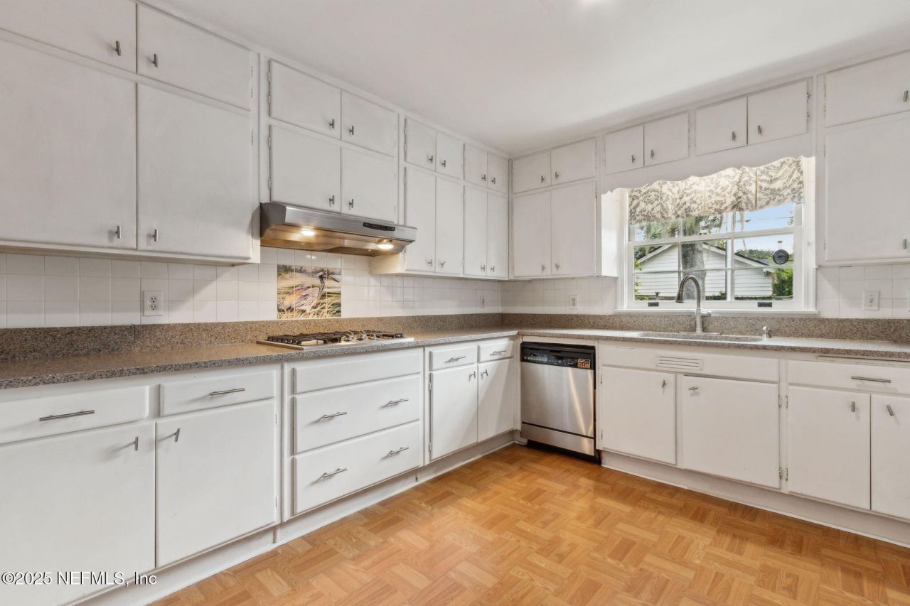 1825 Elizabeth Place, Jacksonville, FL 32205 Photo