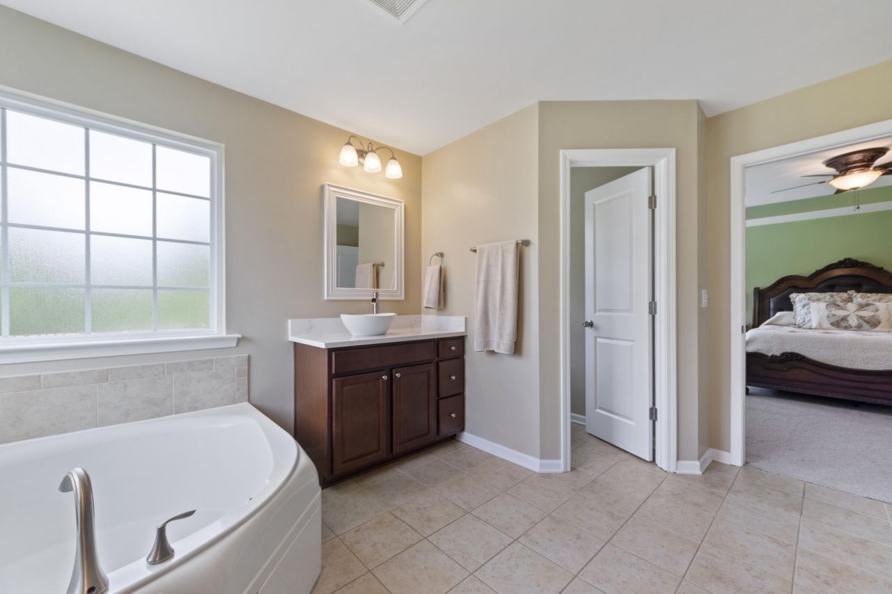 127 Stagecoach Lane Photo 25