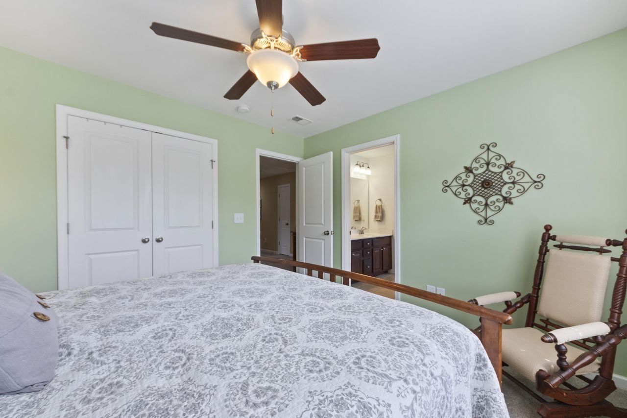 127 Stagecoach Lane Photo 37