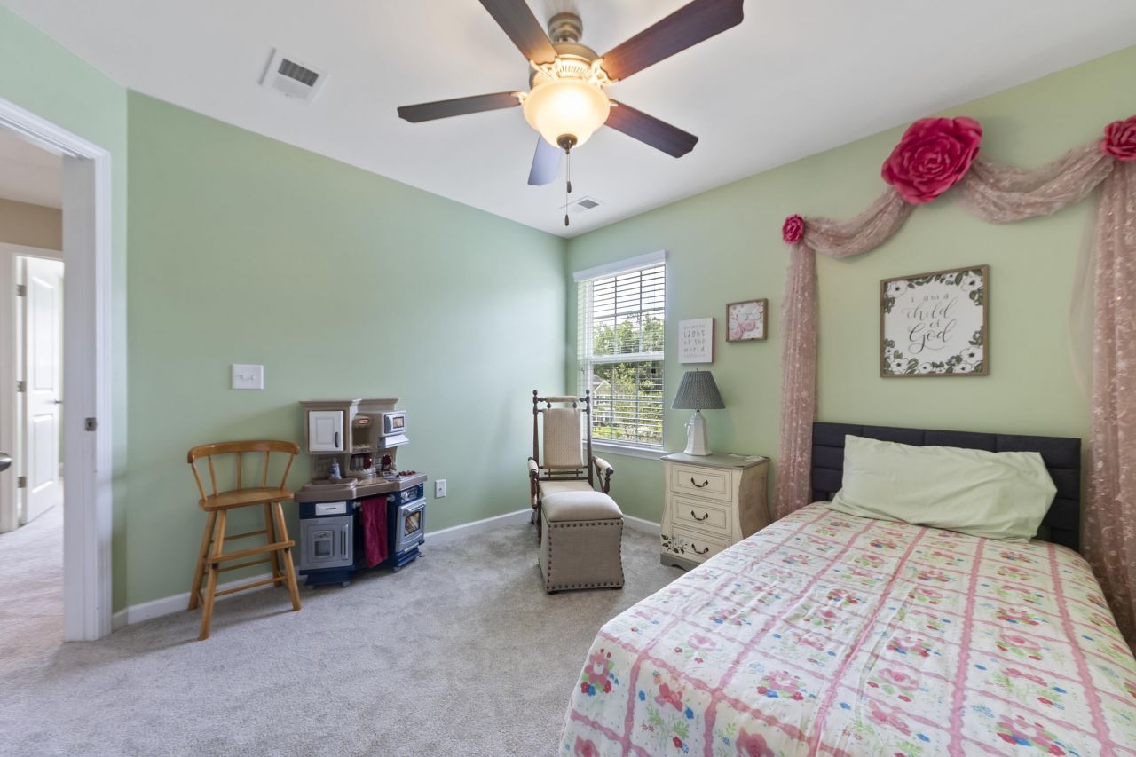 127 Stagecoach Lane Photo 39