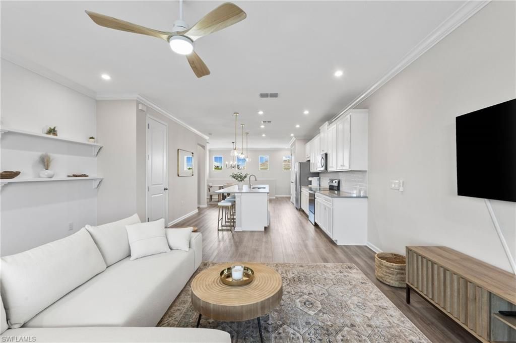 4607 Arboretum Cir, Unit 202, Naples, FL 34112 Photo