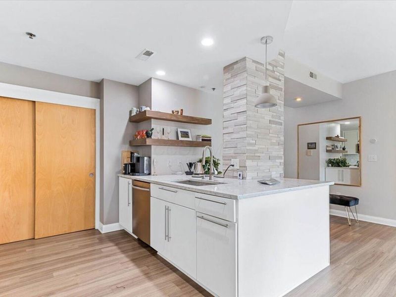 196 S Grant Avenue, Unit 307, Columbus, OH 43215 Photo 3