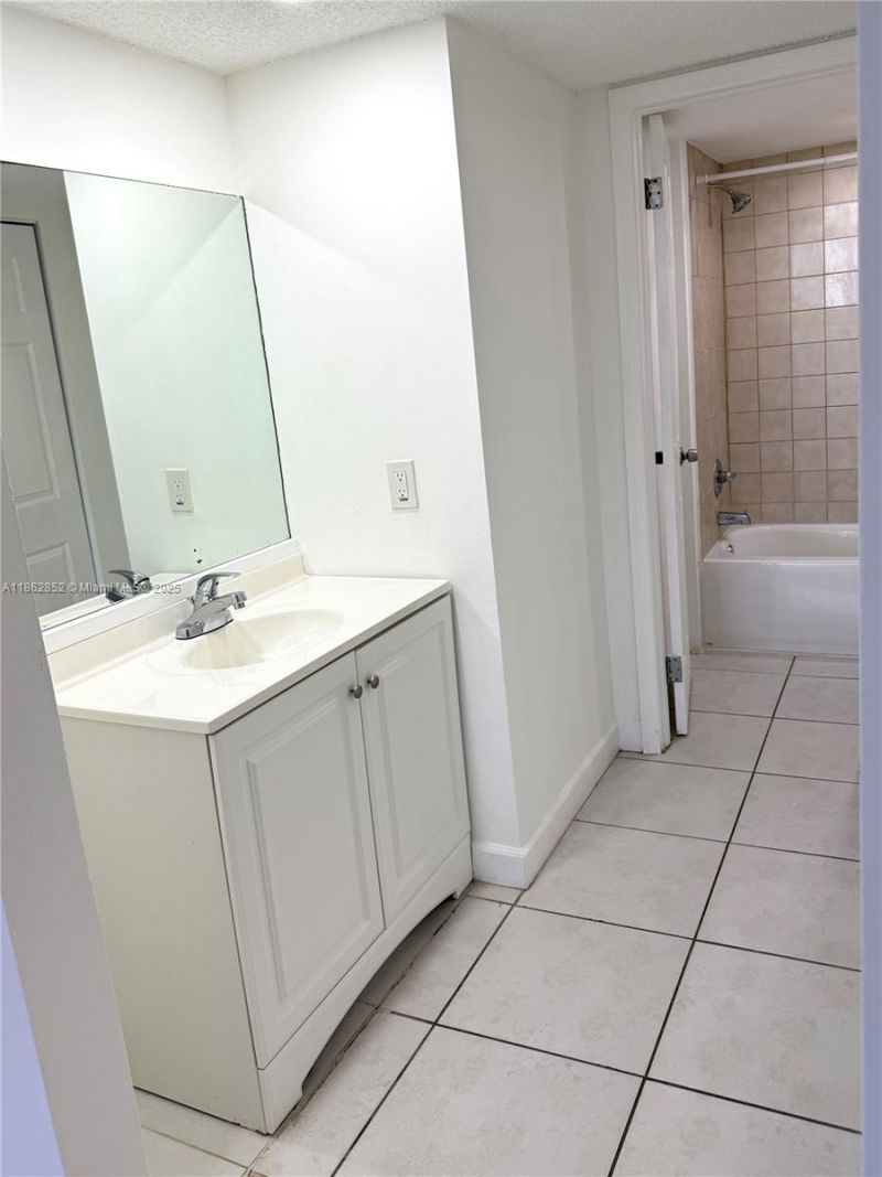 8365 SW 152nd Ave, Unit PH4, Miami, FL 33193 Photo