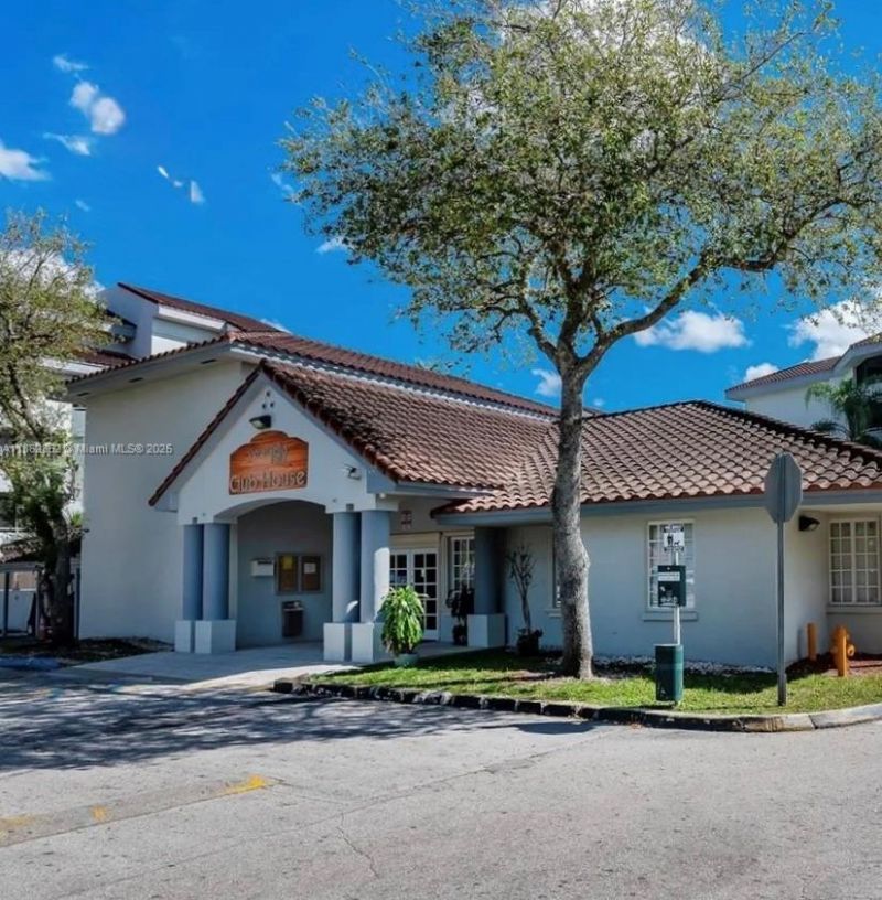 8365 SW 152nd Ave, Unit PH4, Miami, FL 33193 Photo