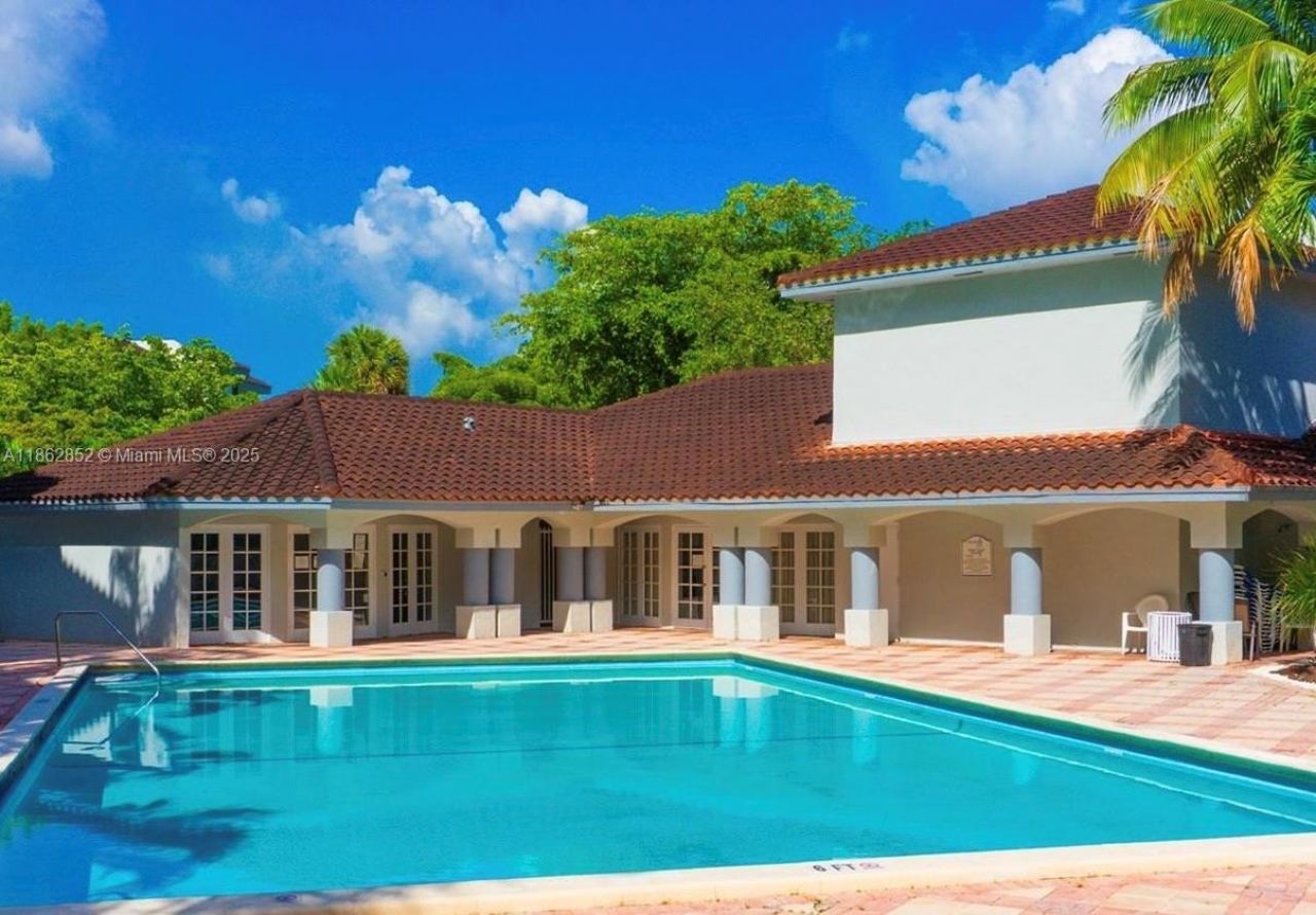 8365 SW 152nd Ave, Unit PH4, Miami, FL 33193 Photo