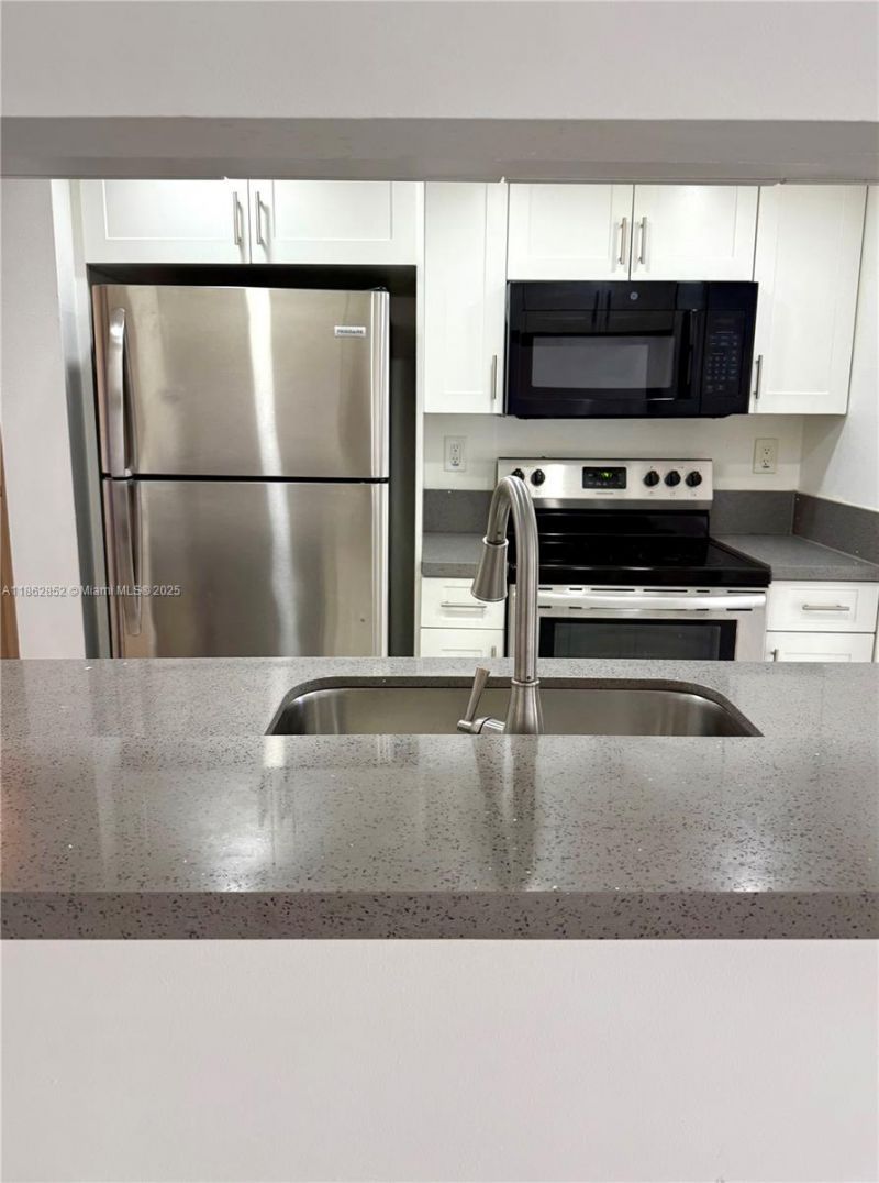 8365 SW 152nd Ave, Unit PH4, Miami, FL 33193 Photo