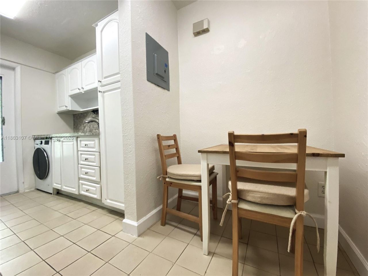 932 Euclid Ave, Unit 2, Miami Beach, FL 33139 Photo