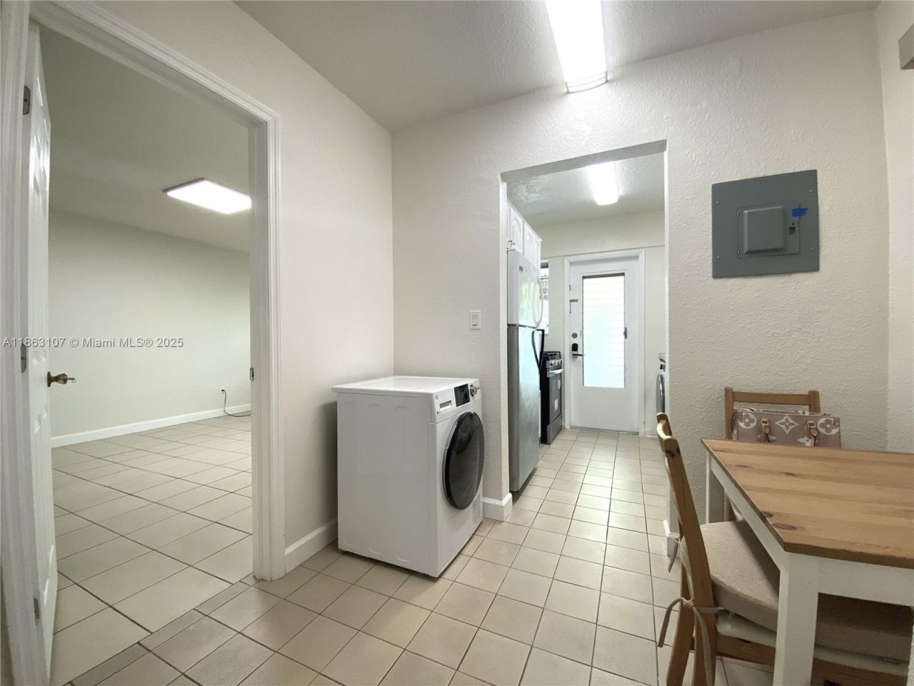 932 Euclid Ave, Unit 2, Miami Beach, FL 33139 Photo